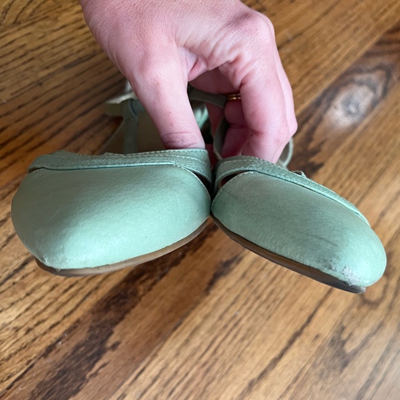 BC t-strap kitten heels in size 9.5 - Picture 2 of 7